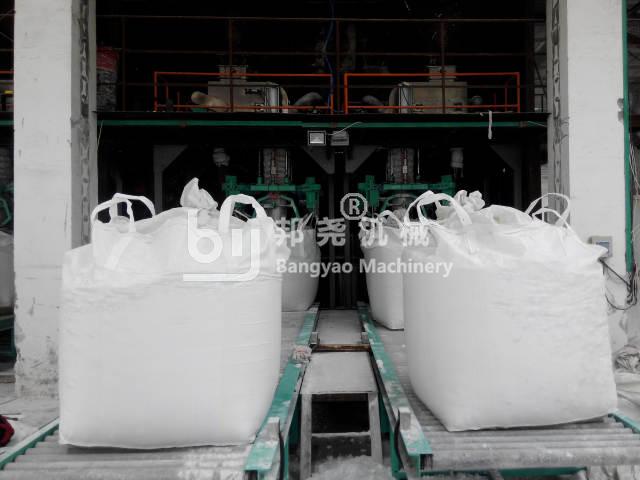 磷酸一铵吨袋包装机视频无锡邦尧吨袋包装机生产厂家